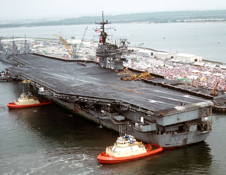 USS Saratoga CV-60